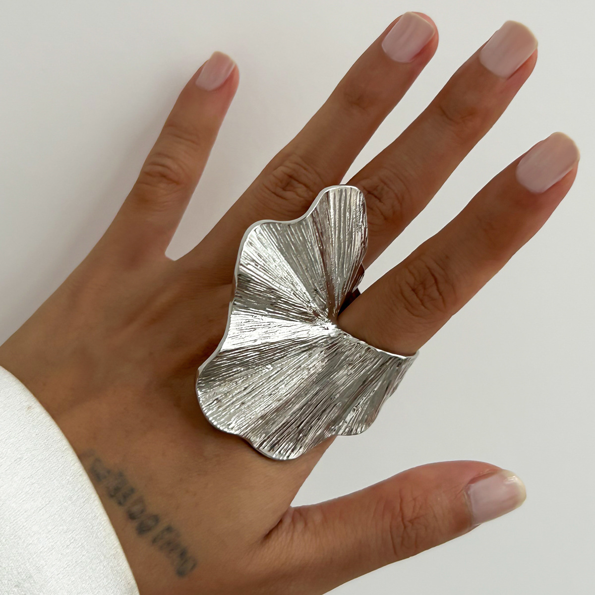 1 Piece Quantity Vintage Style Classic Style Ginkgo Leaf Alloy Plating Women's Rings