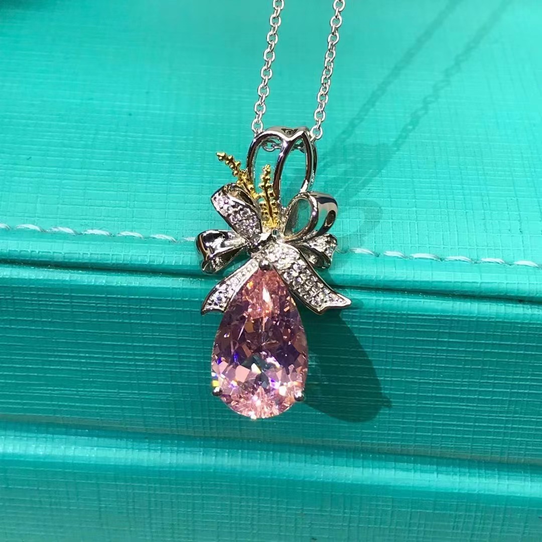 Plata esterlina galvanizada con cinco capas de platino de alto carbono de 8 quilates de diamantes de alto carbono importados collar de piedra preciosa 3EX color D