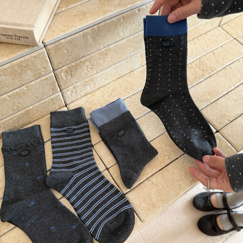 Autumn low-saturation blue-gray color-blocked design decorative socks, seamless mid-calf cotton socks, college-style striped polka dot socks Autumn low-saturation blue-gray color-blocked design decorative socks, seamless mid-calf cotton socks, college-style striped polka dot socks