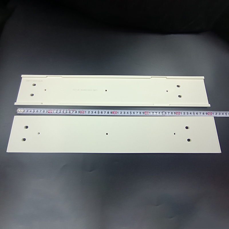 氧化铝陶瓷板子氧化铝陶瓷管加工工业陶瓷非标件精密绝缘陶瓷