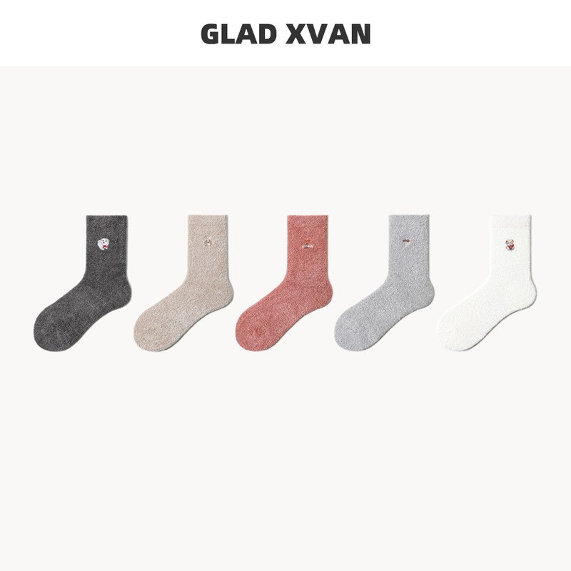 Golden Velvet Socks Women's Autumn and Winter Mid-length Socks Cute Floral Plush Warm Home Floor Thickened Fleece-lined Moon Socks