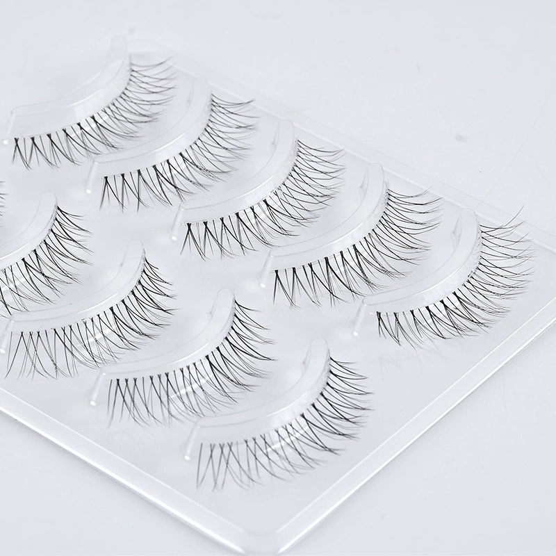 Soft transparent three dimensional false eyelashes