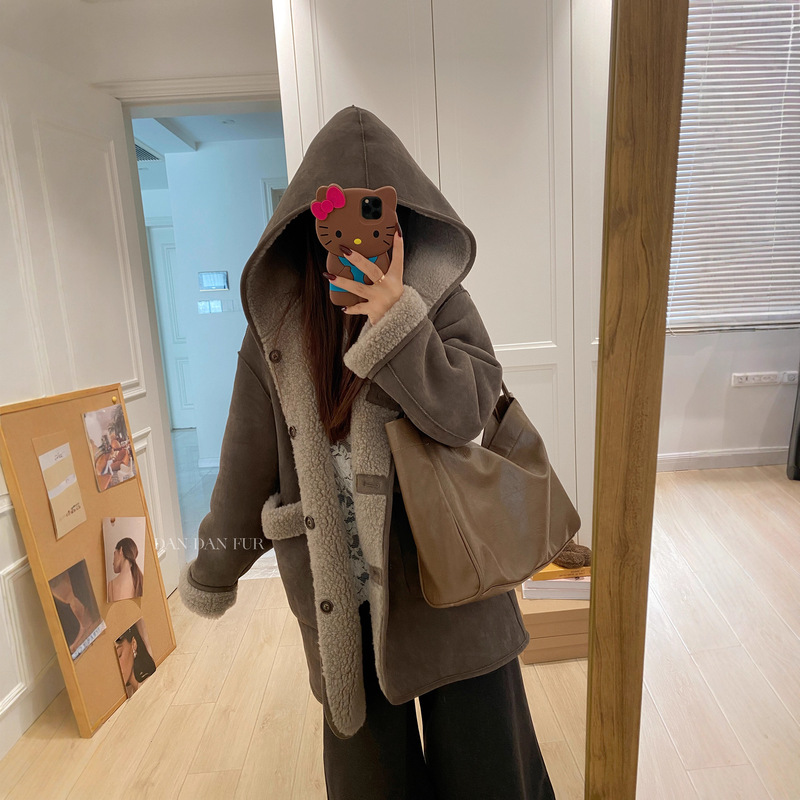 Winter Warm/Suede Hooded Reversible 100 Lamb Fur All-In-One 2025 New Fur Jacket for Women