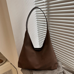 Frosted Retro Bag Women's Large Capacity 2024 New Autumn and Winter All-match Shoulder Bag This Year's Popular Bucket Bag