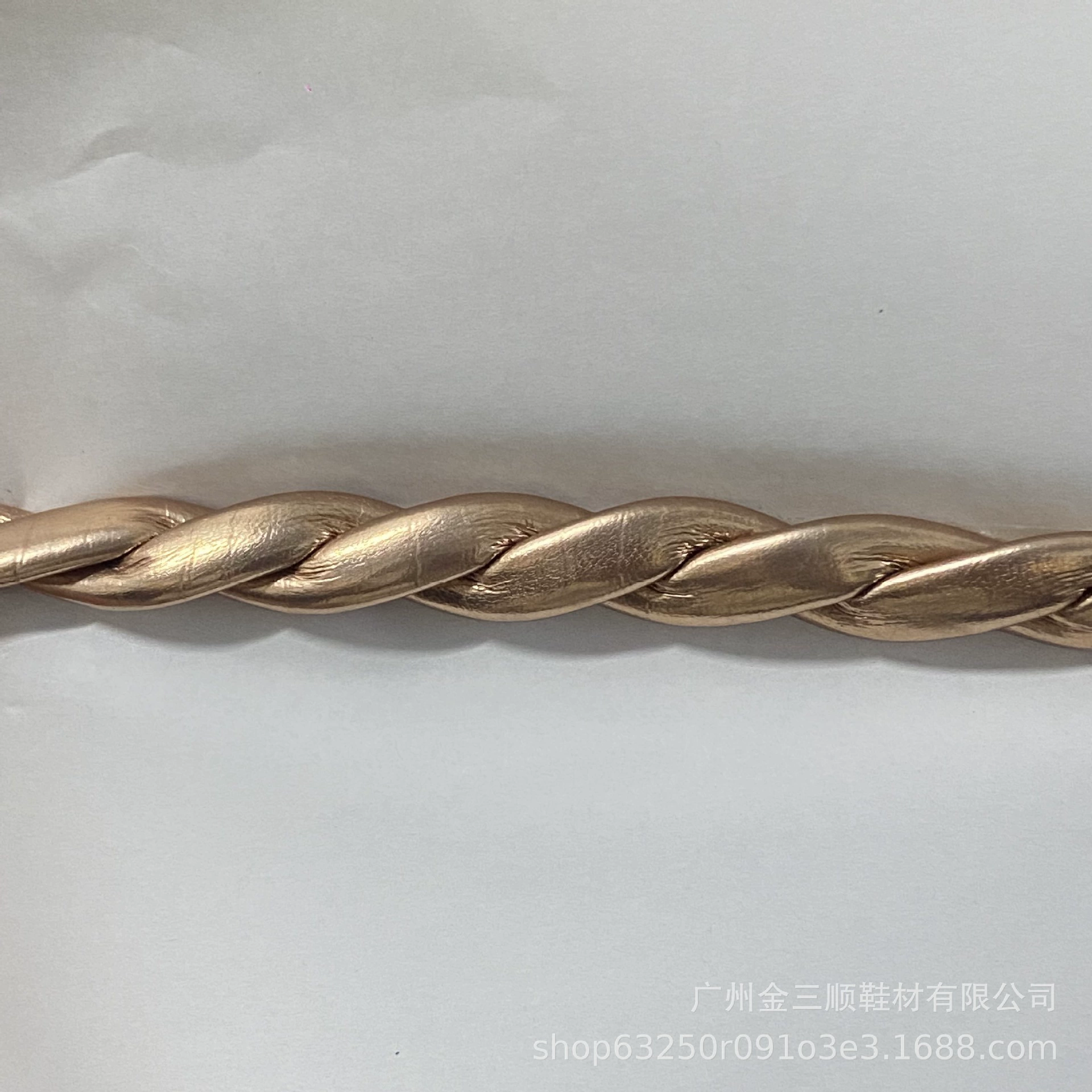 Производитель поставляет шнуровую шнуровую шнурку подкласса кожи 11mm2 шнура 3 шнура ткацкую шнурку шнурка аксессуары для шнурка