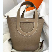 2025新款猪鼻子水桶包荔枝纹头层牛皮大容量菜篮子包手提真皮女包