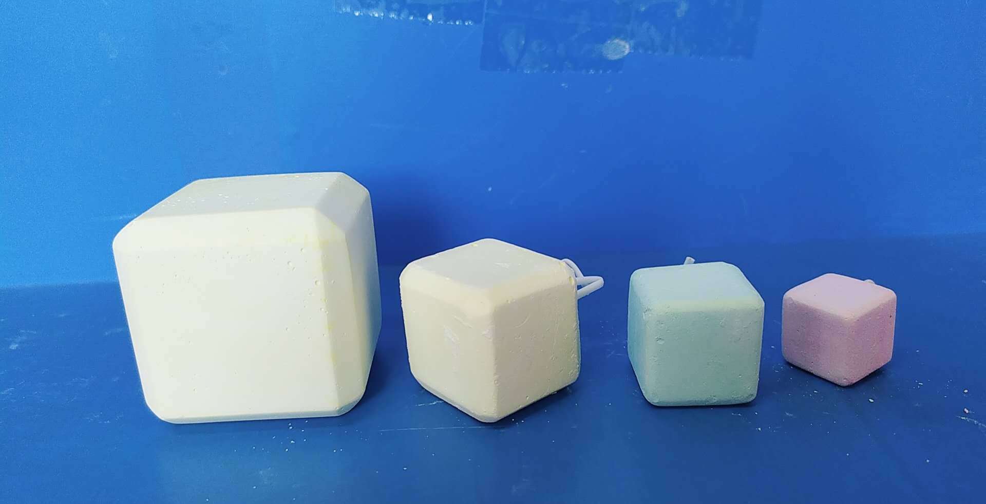 �������壬С������������ӣ���è���������С�����ĥ��ʯ