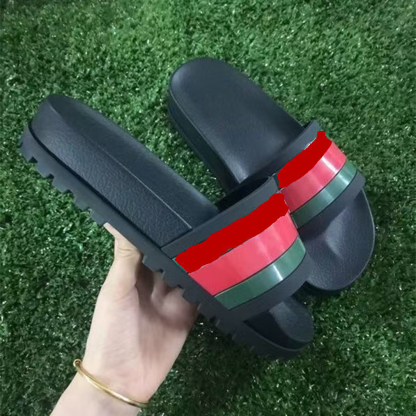 2025 New Summer Casual Beach Sandals for Men and Women, Fashionable, Versatile, Comfortable and Wear-Resistant, Same-Style Slippers for Men and Women