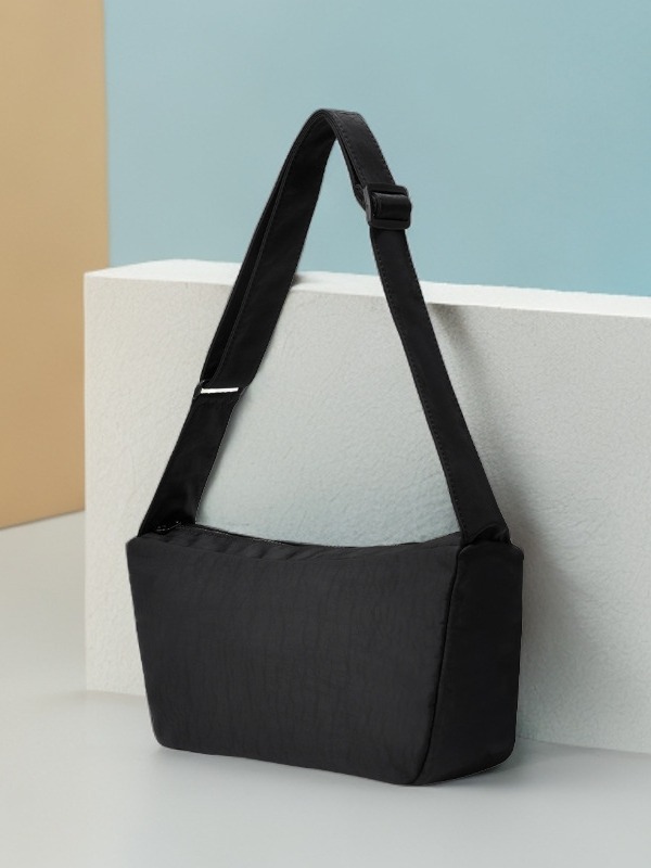 Nueva bolsa de hombro simple atmósfera bolsa de hombro deportiva bolsas de color sólido versátiles unisex