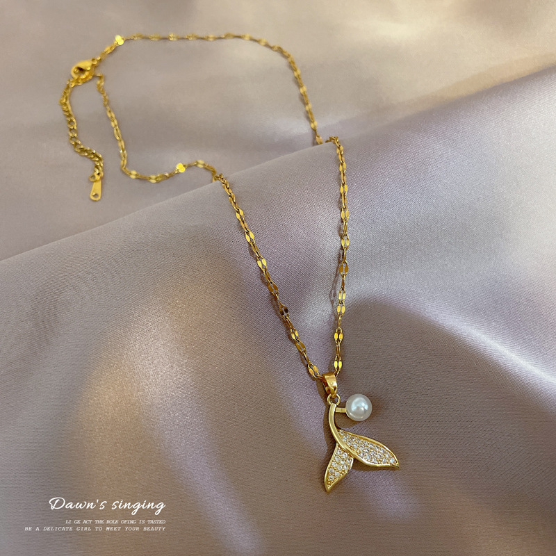 Titanium steel pearl necklace mermaid pendant rice beads simple fishtail necklacepicture3