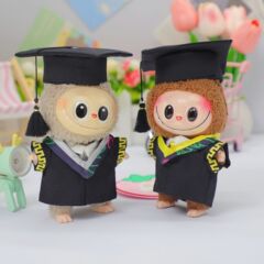 第一世代と第二世代のラブブ学士服スーツブラインドボックスペンダント人形人形卒業ドレスベビー服ラブブベビー服