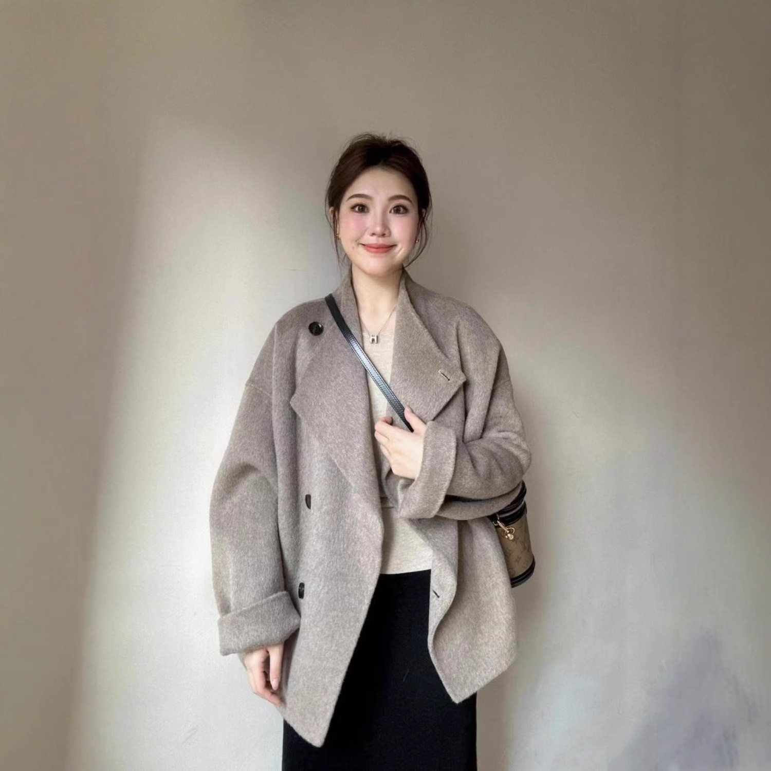High-End Woolen Outwear for Women 2025 Autumn and Winter New Style Small Loose Woolen Outwear with Lazy Style