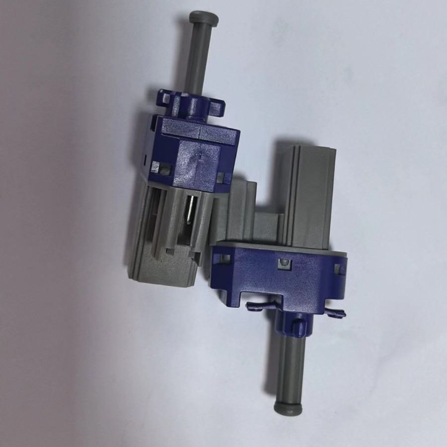 Suitable for Mazda Besturn Clutch Switch Bp4K6649Ya;1S7995 Bp4K6649Y