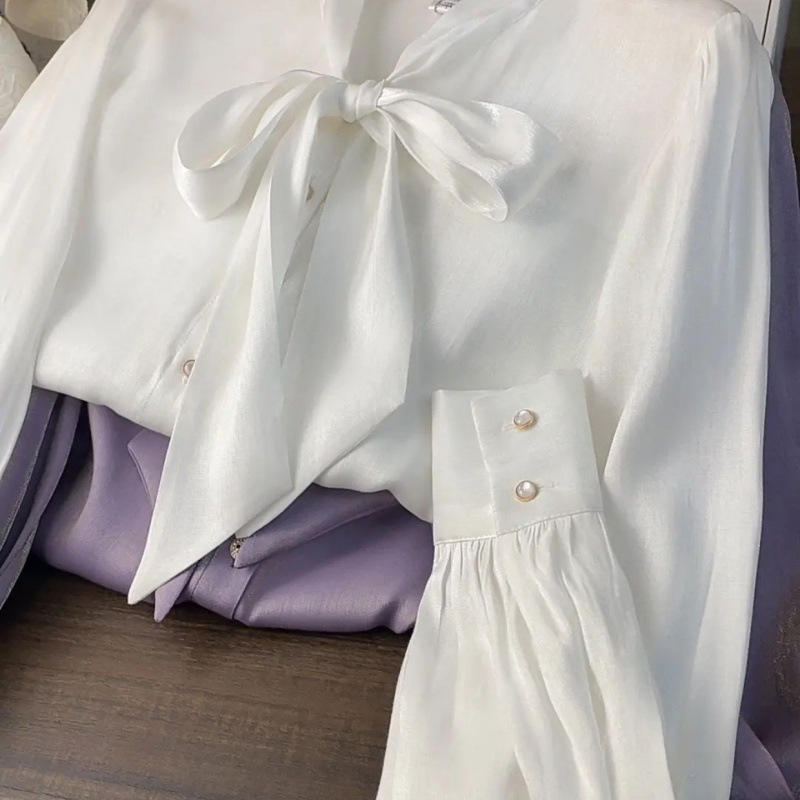 Spring elegant shirt with bow