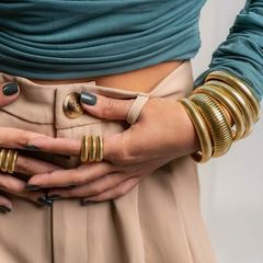 ヨーロッパとアメリカのインスタイルスレッドスネークリング弾性ブレスレット女性のパーソナライズされた18Kゴールドワイドエッジスネークボーンステンレススチールブレスレット