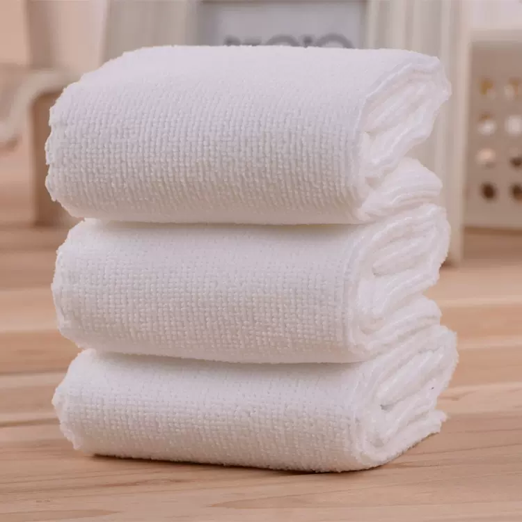 厂家批发一次性白色方巾幼儿园擦手正方形小毛巾纤维压花小方巾