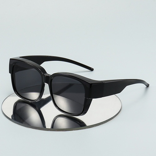 Same style sun glasses for nearsighted people, polarized sunglasses, UV protection, strong light, large frame sunglasses for men and women driving glasses 