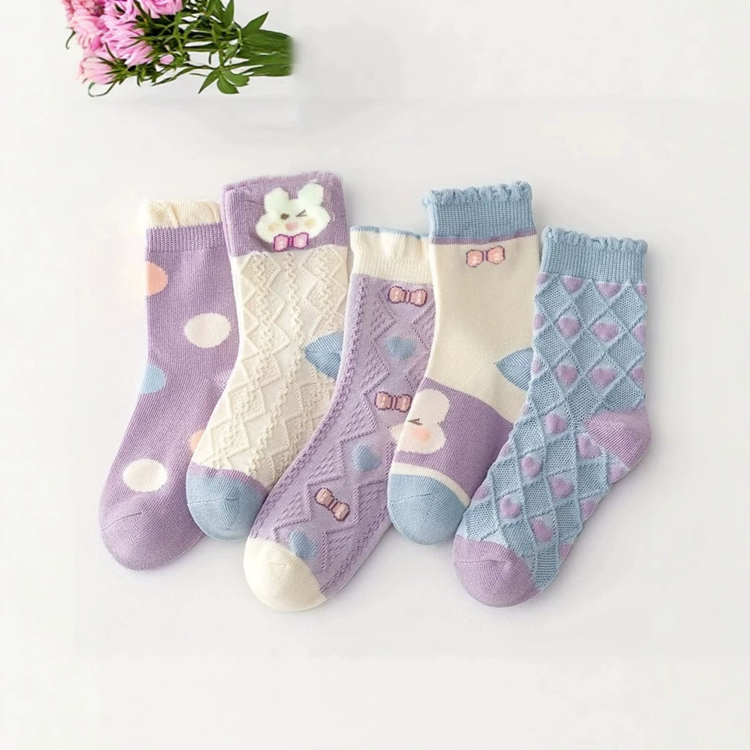 New children's socks, breathable and sweat-absorbent, autumn and winter style, boys' and girls' mid-calf white socks, sports white socks, spring and autumn style, elementary school students.