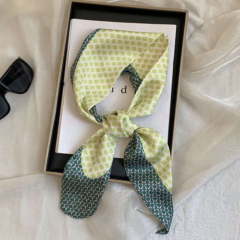 Pañuelo de seda con sentido avanzado, nuevo bolso atado todo-fósforo, serpentina, multifunción, bufanda de lunares, cabello trenzado, cinta, pañuelo, cinturón para el cabello