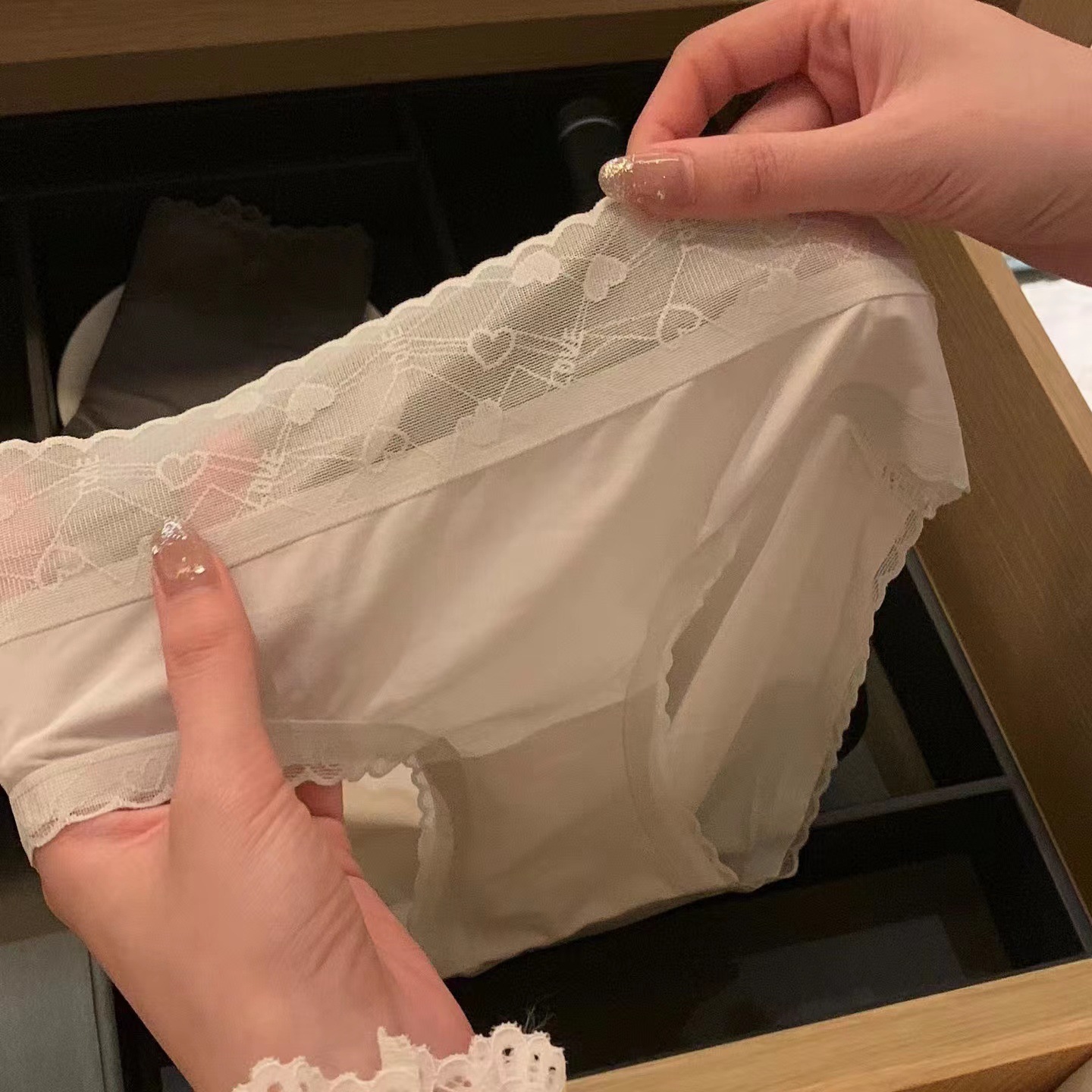 Silk Love Mask Pants ~ Ice Silk Seamless Breathable Ultra-Thin Women's Mid-Waist Briefs Women's Pure Cotton Bottom Shorts