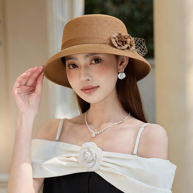 Mũ rộng vành nữ đi biển chất liệu lụa gai hoa nhỏ, chống nắng, kiểu mũ chậu thời trang — màu be