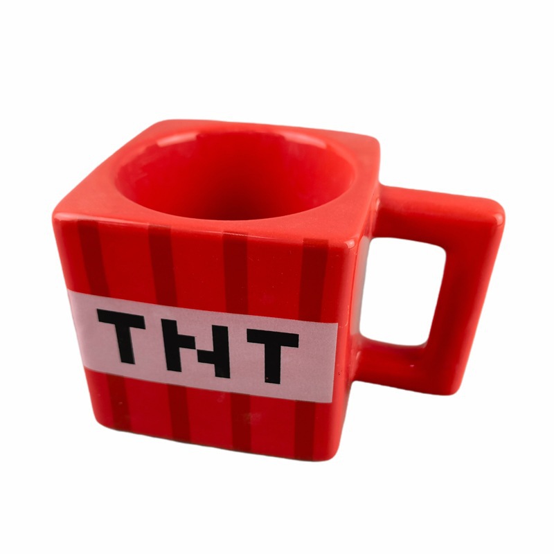 Cuadrado cuadrado creativo juegos de tazas de agua para niños tazas de cerámica tazas de marca de tazas fuentes de fabricación al por mayor