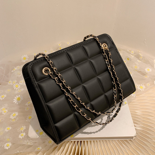 Square grid embossed chain bag, trendy casual single shoulder crossbody bag, stylish minimalist retro small square bag