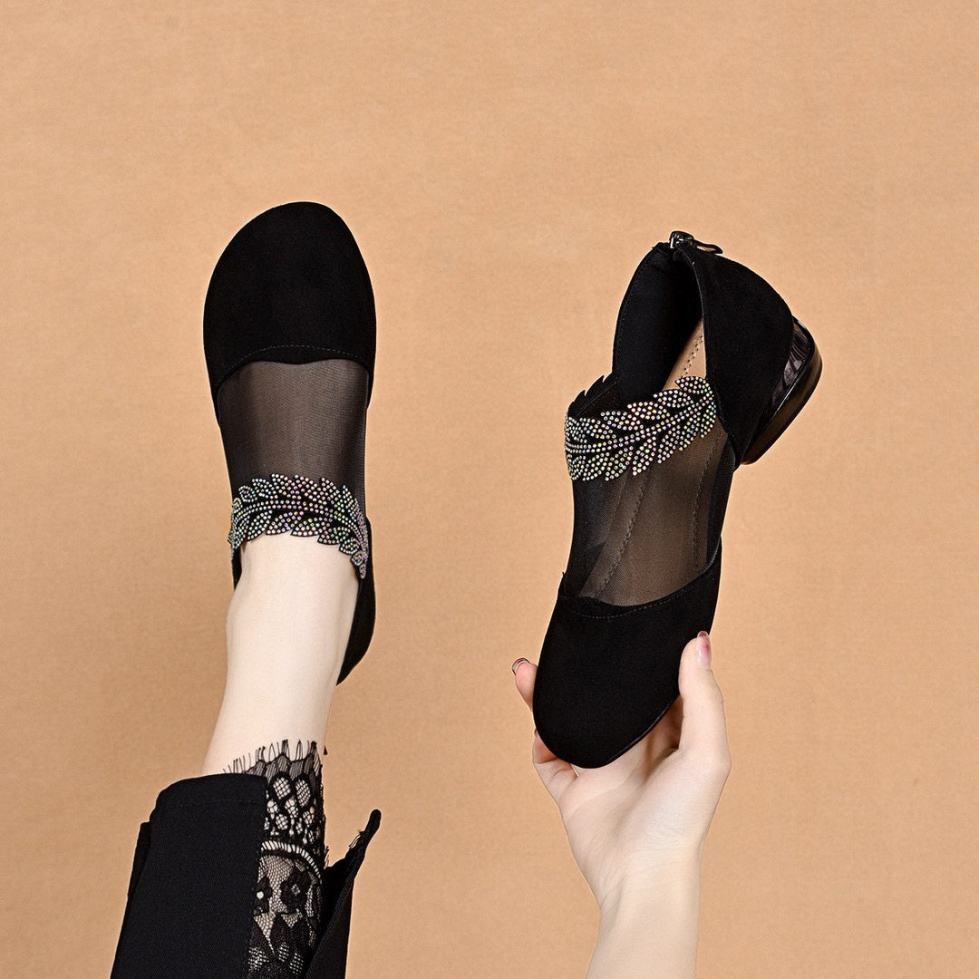 Giày sandal nữ mũi tròn lưới thoáng khí gót thấp đế bệt — màu đen
