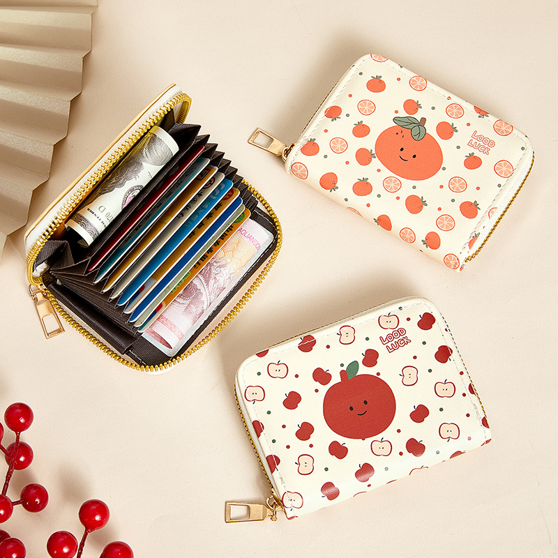 Lindo paquete de tarjetas para estudiantes de gran capacidad, portátil y exquisito de gama alta 2024 nuevo conjunto de tarjetas de identificación personalizadas antidemagógico