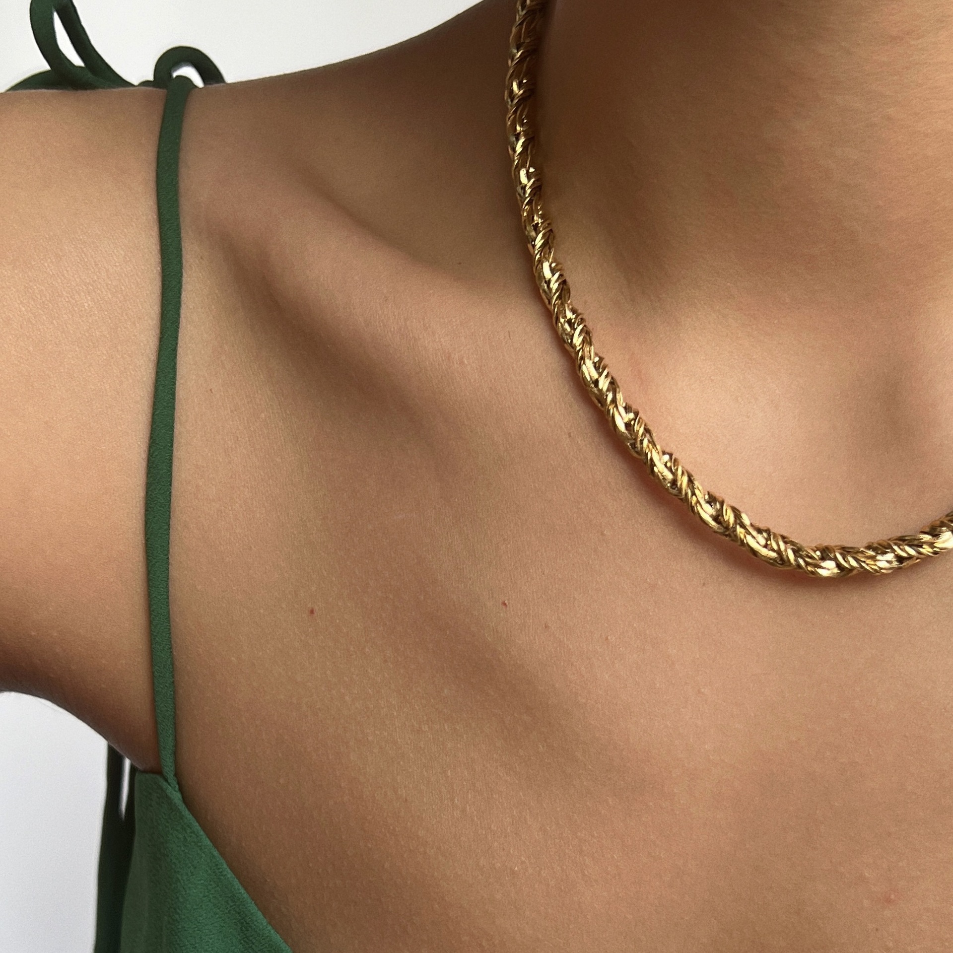 Shopping Occasion Titanium Steel Material Wholesale British Style Solid Color Titanium Steel Necklace