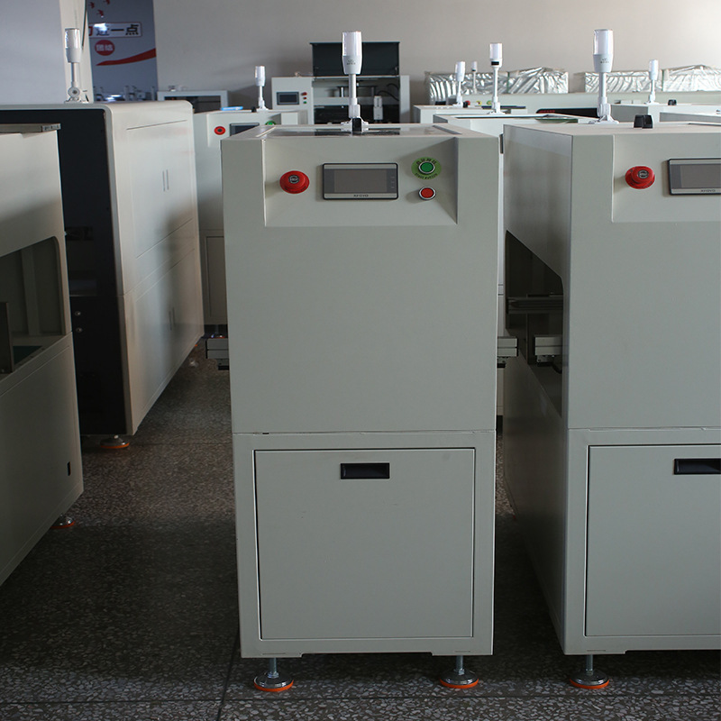 Una máquina automática de succión de vacío SMT, alimentador automático de placa desnuda de PCB, fabricante de alimentación de placa superior y inferior