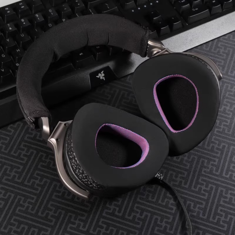 Asustek ROG耳カバーデルタプリズム2ヘッドセットを適用します。|undefined