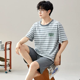 丝袜;运动休闲棉袜;女士三角裤