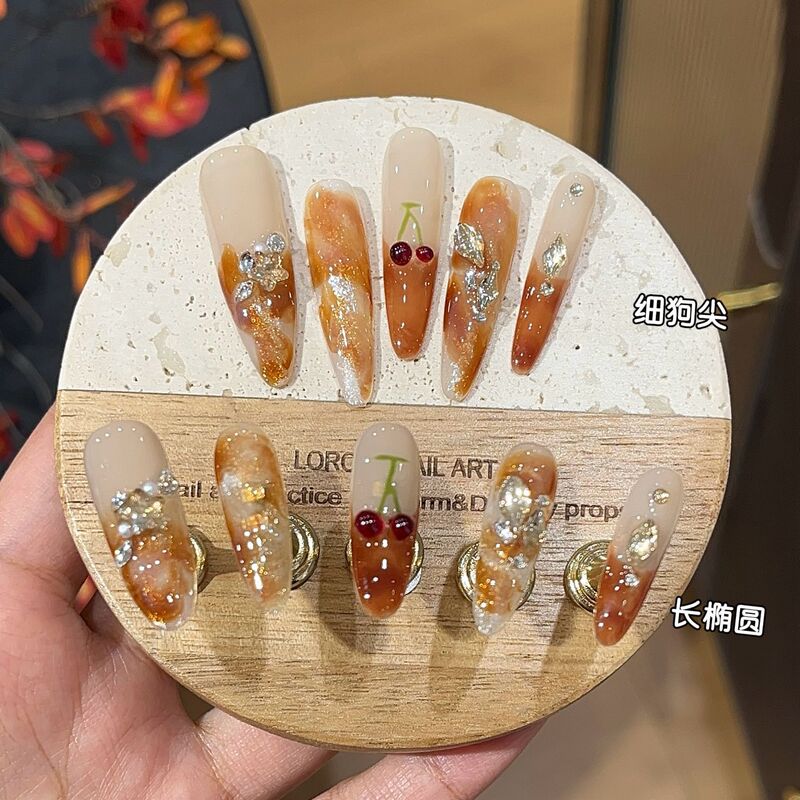 A Gu [Rice Wine Cherry] Autumn Smudged Amber Cat's Eye Gold Foil Sequin Cherry Diamond Wearable Nail