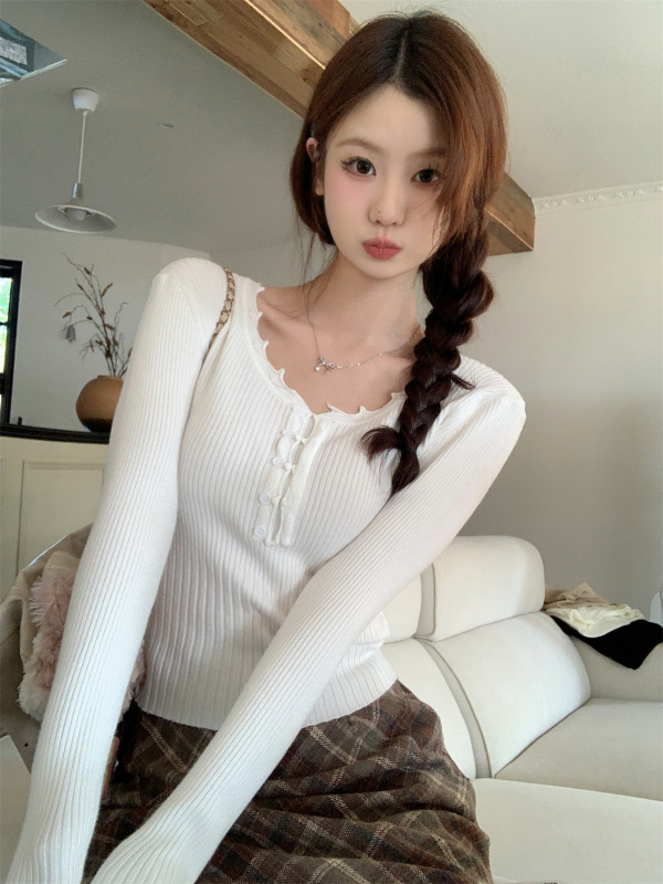 美式2025 秋季韩版木耳边设计修身低圆领纽扣长袖针织打底衫毛衣|undefined