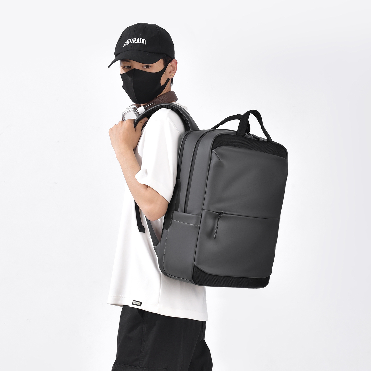 New cross-border backpack model, large-capacity travel student backpack, simple business laptop backpack for commuting