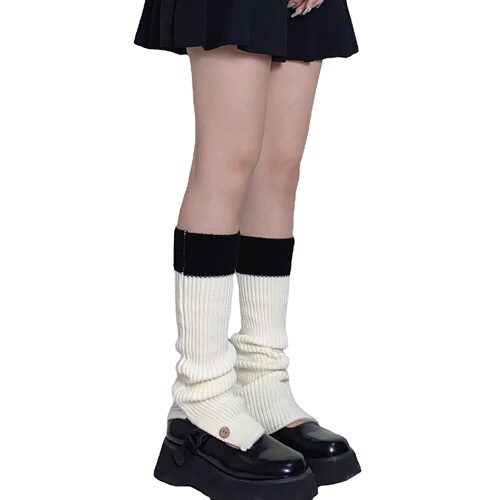 Autumn and winter knitted wool contrast color leg covers, versatile and slimming, button horns, color matching socks, hot girl subculture pile socks