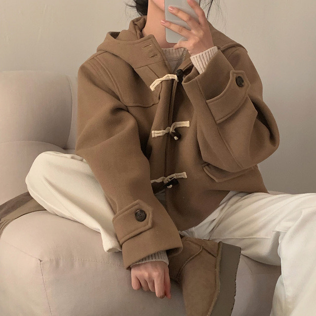 Korean Chic Winter New Style Korean Retro Toggle Button Hooded Woolen Coat Short Jacket for Women with a Lazy and Versatile Feel