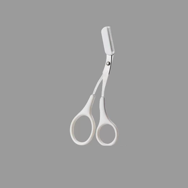 White with eyebrow cut