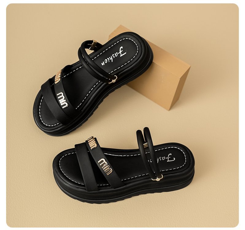 Pantuflas de verano para mujer 2025 nuevas chanclas de suela gruesa moda de moda de dos vestidos zapatos de mujer de playa sandalias y pantuflas de gran tamaño