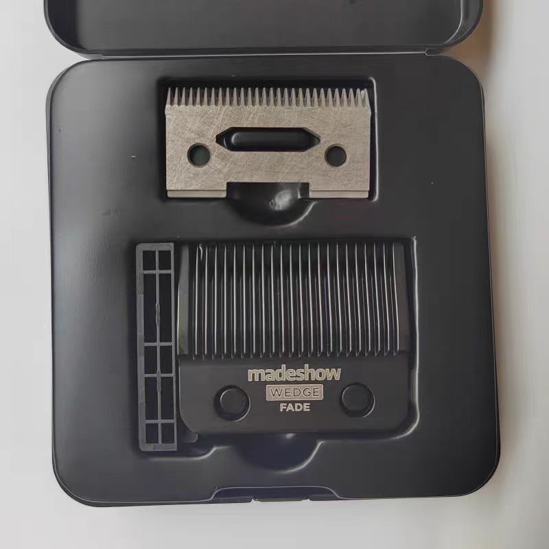 Akome M5F는 검정색 초박형 블레이드를 주로 권장합니다.