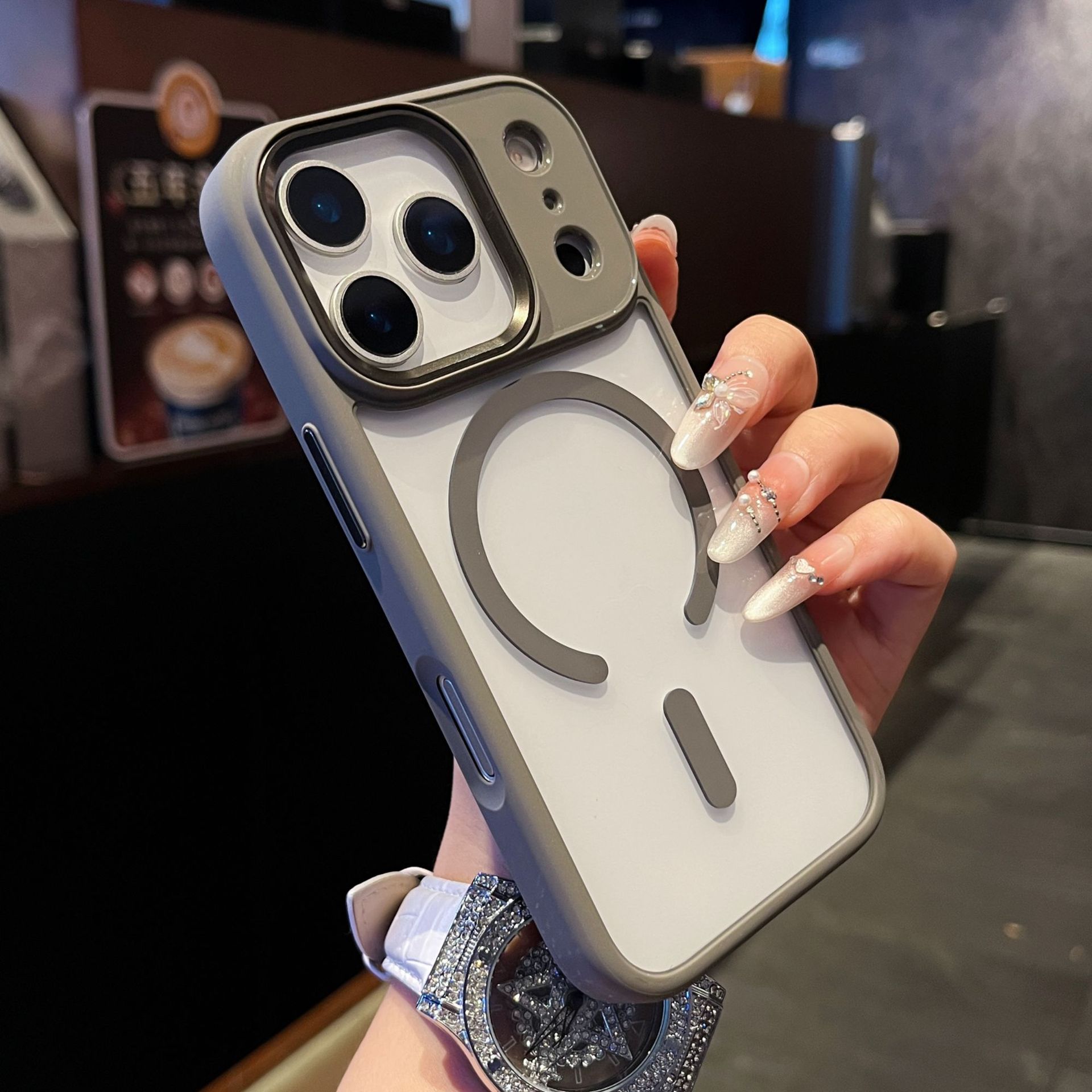 Aplicable a Apple 15 escudo de oro succión móvil transparente para mujeres iPhone17PROMAX
