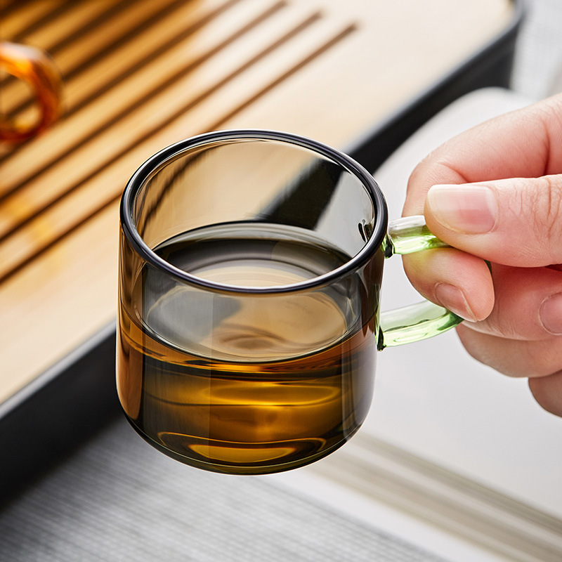 Taza de té de vidrio pequeña taza de vidrio con una taza de té Kung Fu pequeña 6 tazas de té para beber taza de vidrio resistente al calor image 4