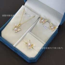 敦煌蝴蝶套装天然高品质淡水珍珠镶嵌14k注金白釉工艺配高档绒盒