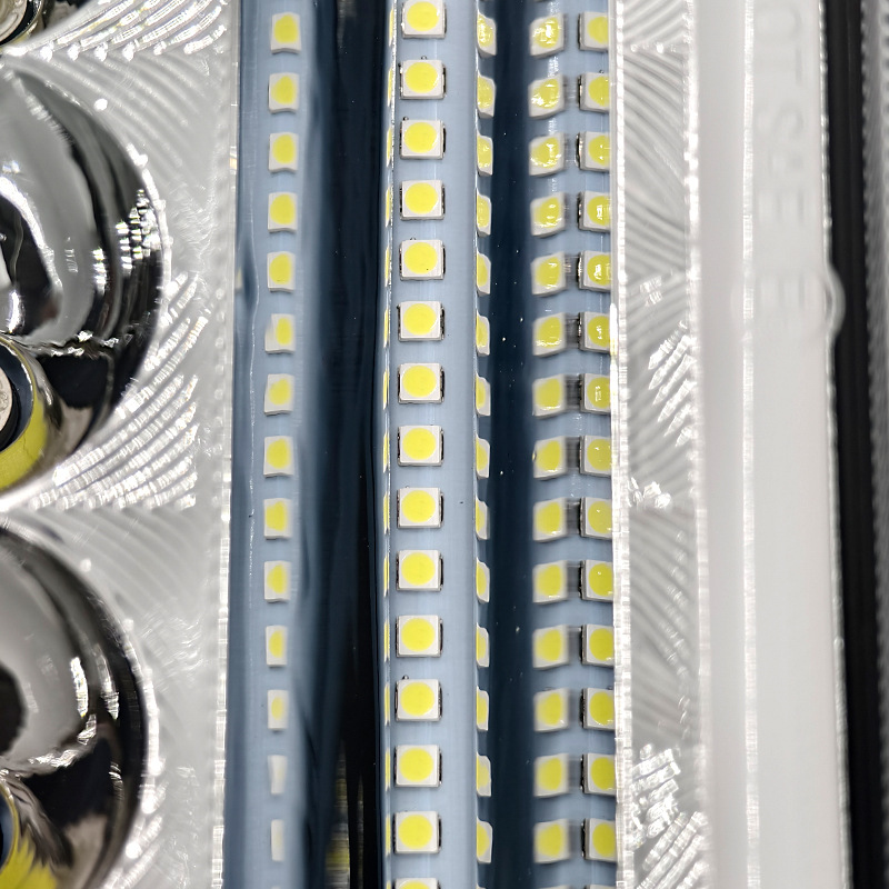 7-Inch 45W Square Headlight Modified with Led Daytime Running Lights, 5-Bead Square Light, Dual-Light Strong Light, High Brightness, High Power