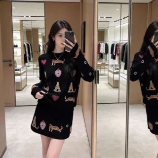 小香风超火巨好看秋冬装套装气质显瘦减龄毛衣半身裙针织两件套装
