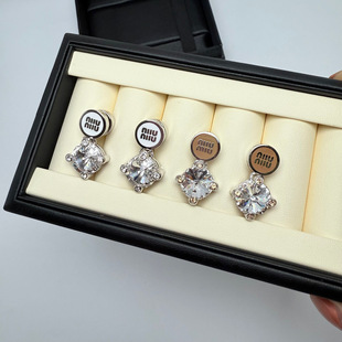 miu��С���l��ʯ��ᔵ��ͬm�Ŷ��h�p���LŮС���Lins�߼��ж��