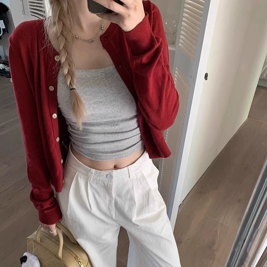 Французский красный короткий трикотажный кардиган женский весенний мягкий клейкий свитер с длинными рукавами куртка свободная внутренняя рубашка топ