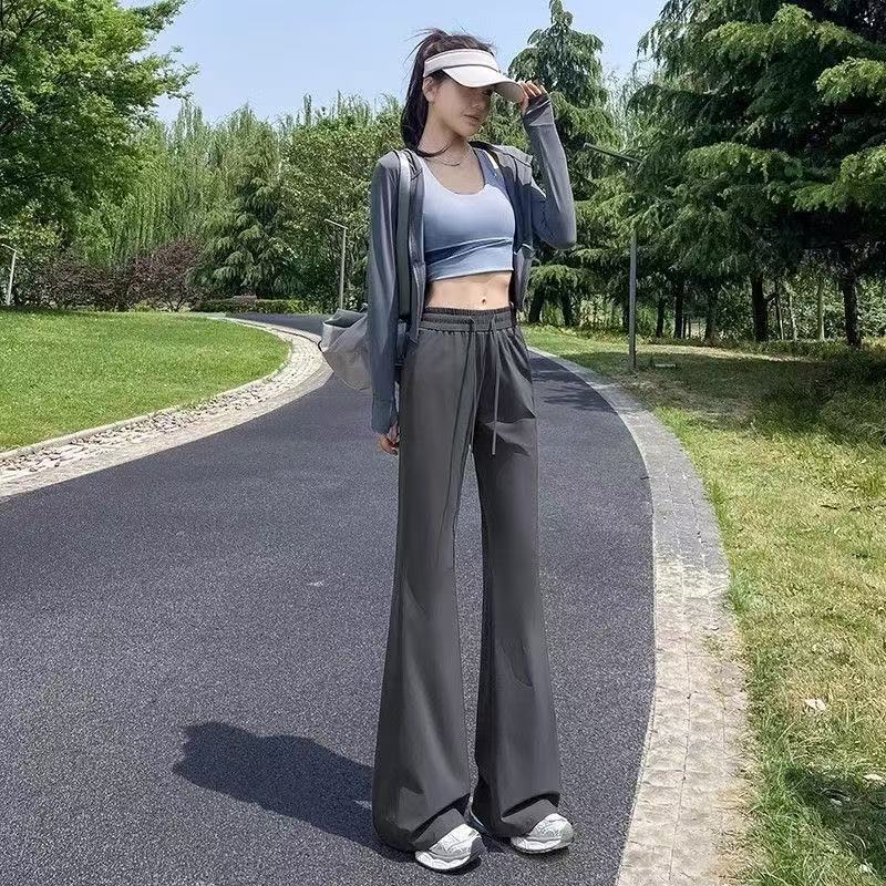 Sunscreen ice silk pants for women, summer yoga pants, petite flared pants, loose and slimming, pear-shaped floor-length pants Sunscreen ice silk pants for women, summer yoga pants, petite flared pants, loose and slimming, pear-shaped floor-length pants