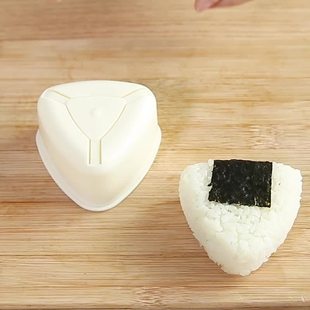 Large and small triangle rice ball mold commercial sushi mold children's rice bento DIY baking tool with spoon